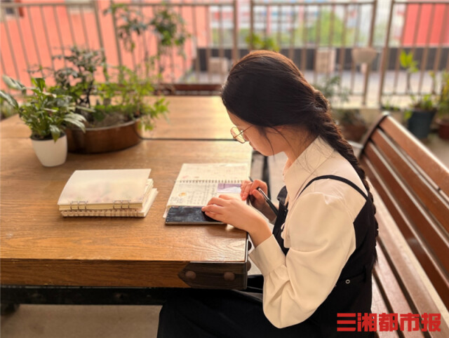 从舌尖到笔尖，这个高职生的“食谱手账”很有料