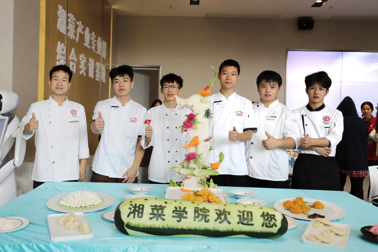 图片2.png 图片2.png