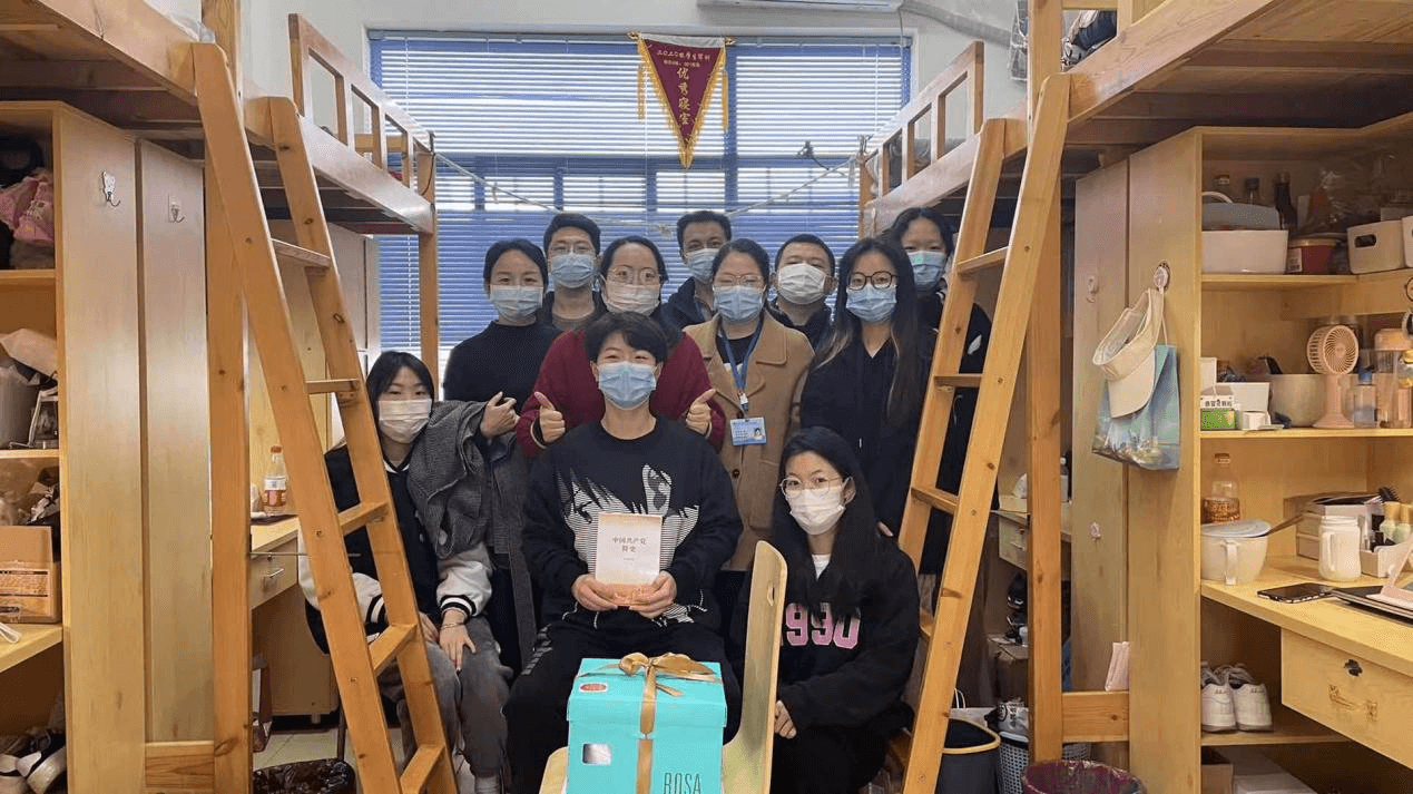 疫情防控不忘人文关怀！长沙商贸旅游职院为学子暖心庆生