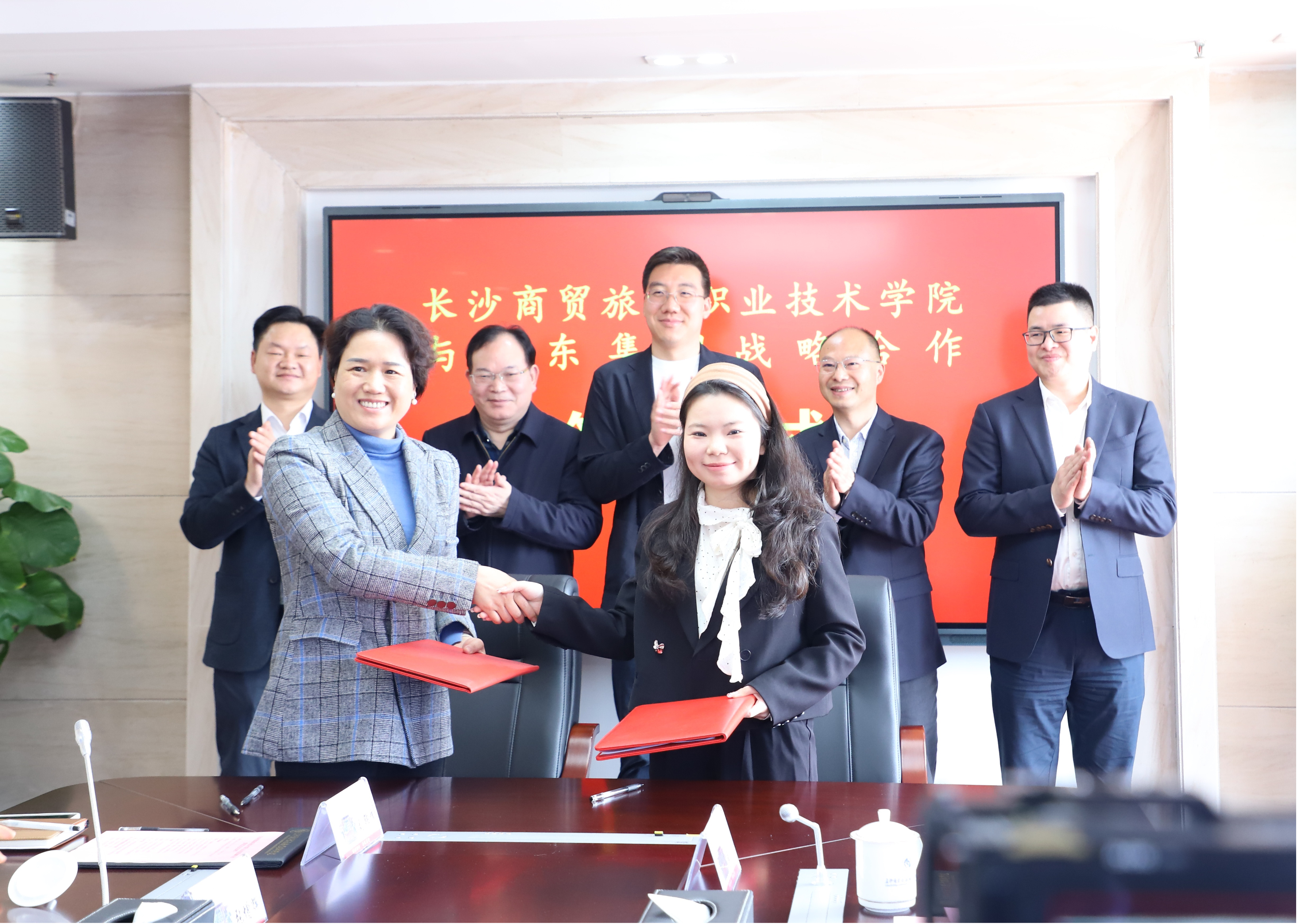 图片3(1).png 图片3(1).png
